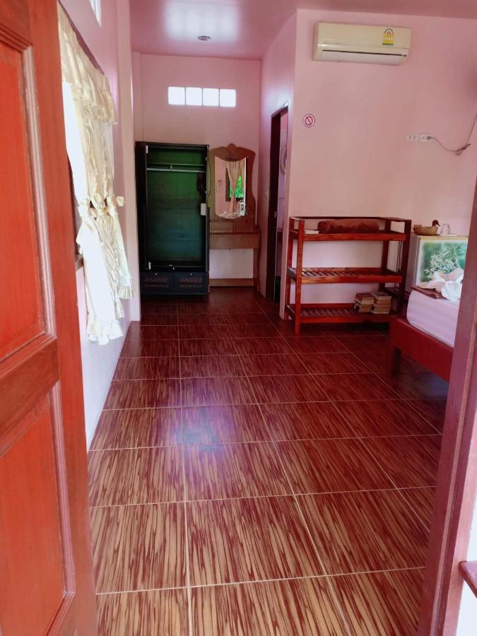 Silver Beach Bungalow Хаад Яо Экстерьер фото