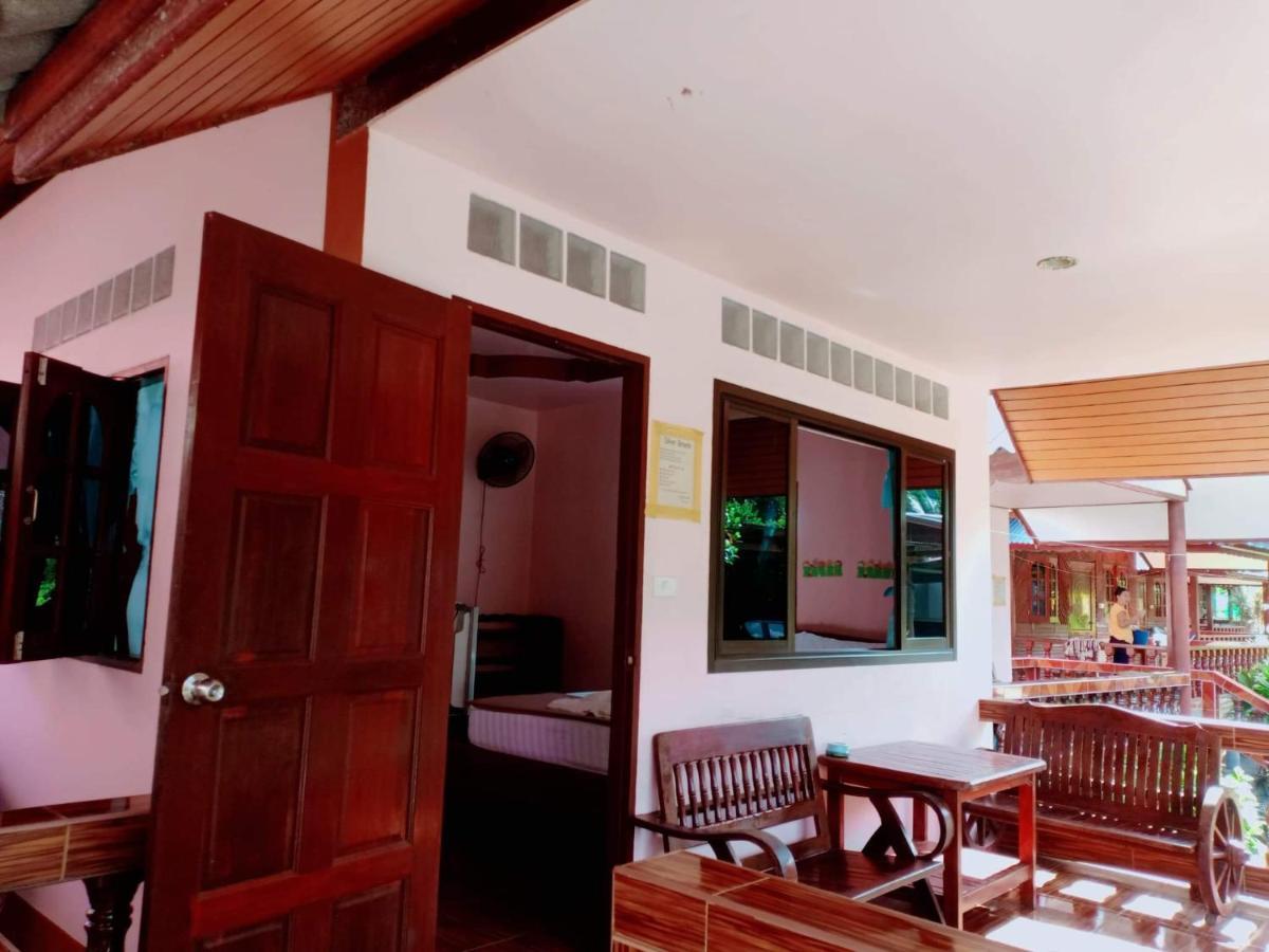 Silver Beach Bungalow Хаад Яо Экстерьер фото