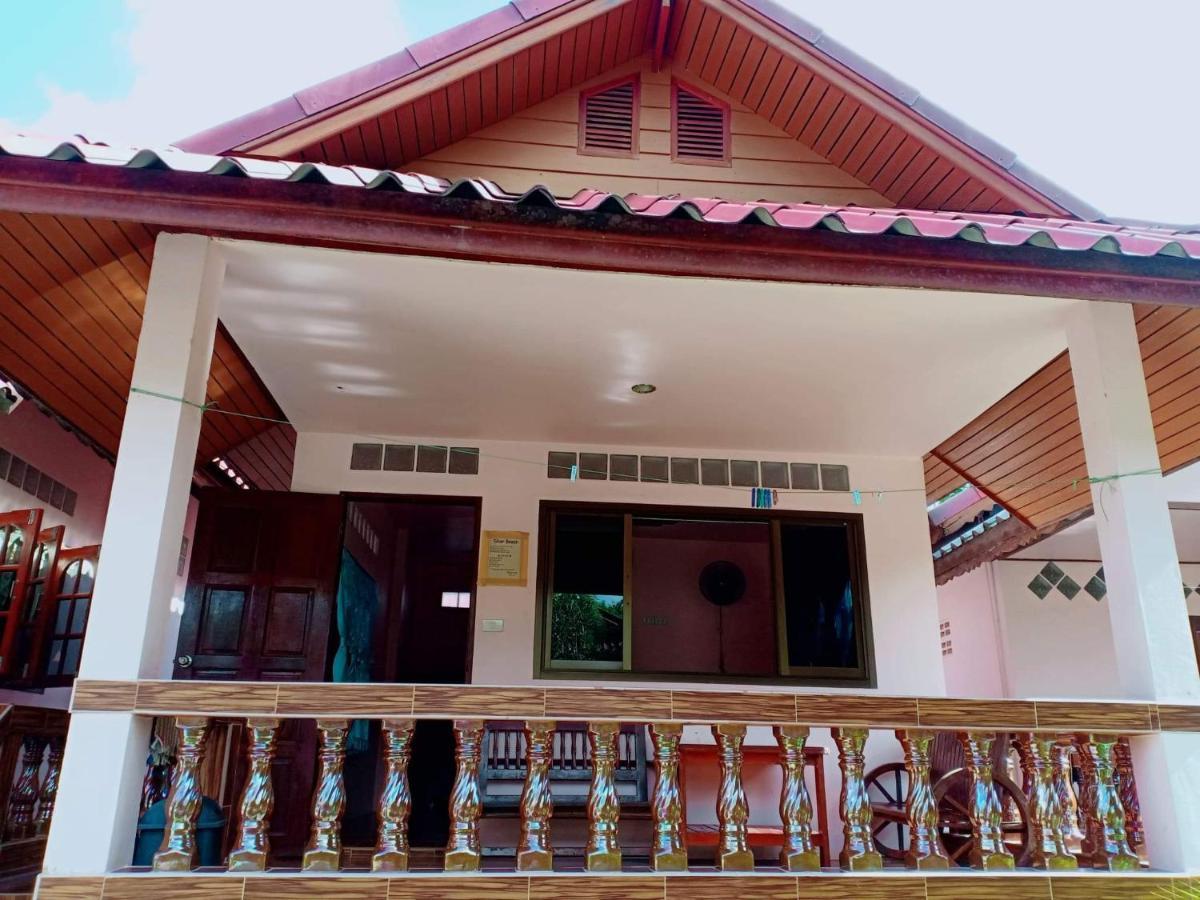 Silver Beach Bungalow Хаад Яо Экстерьер фото